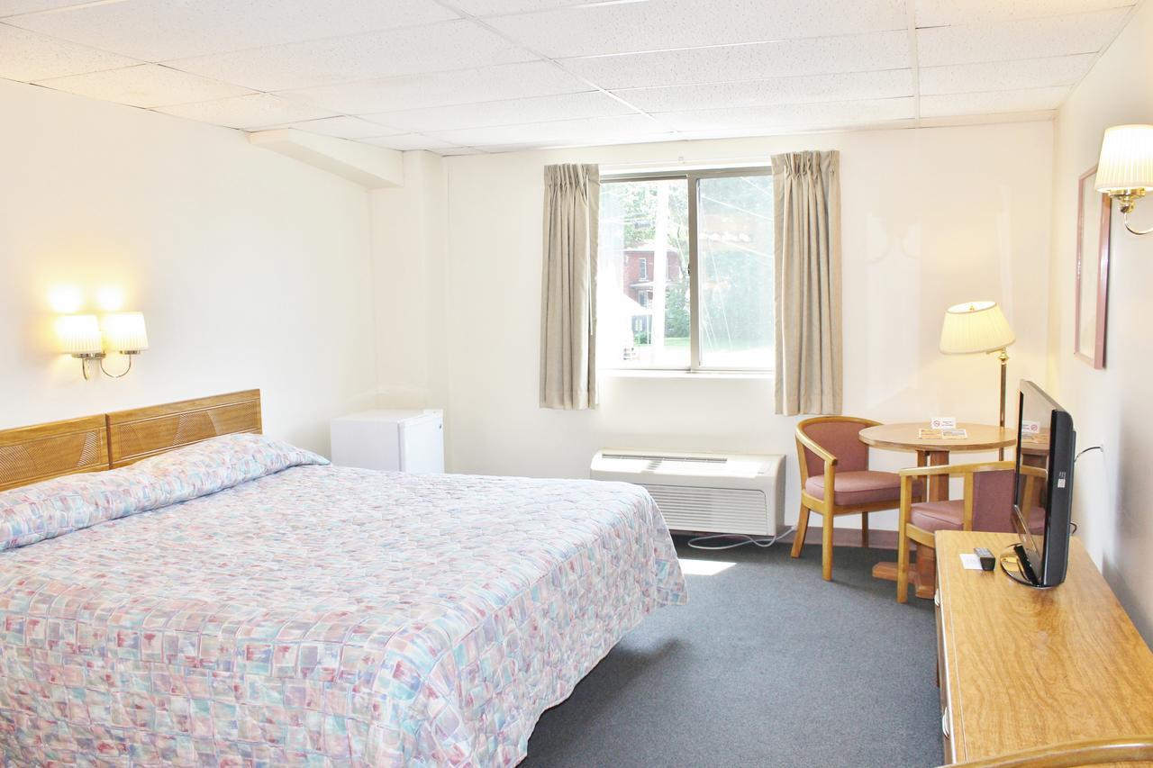 Otter Creek Inn Alexandria Bay Esterno foto