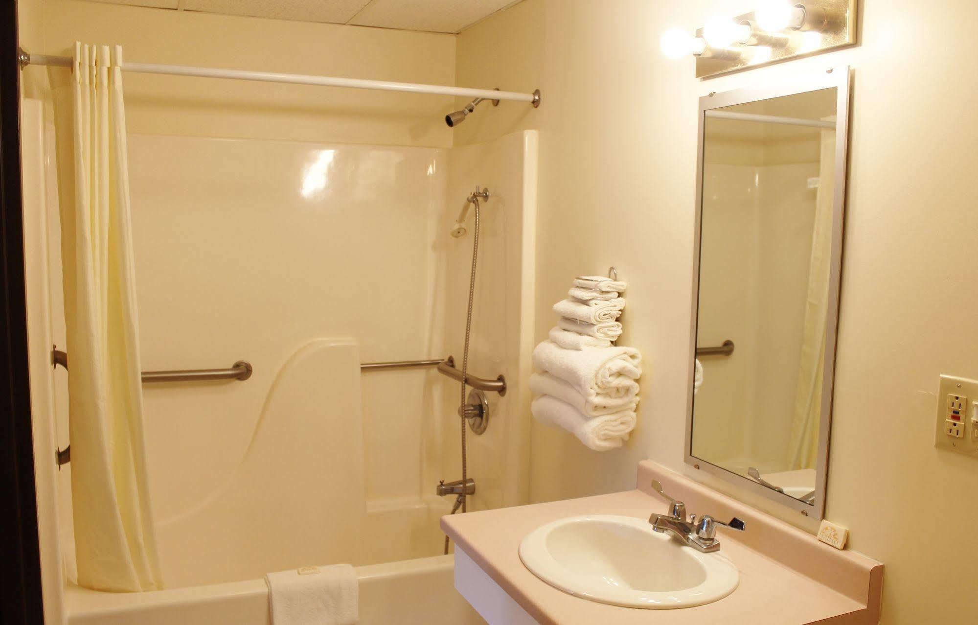 Otter Creek Inn Alexandria Bay Esterno foto